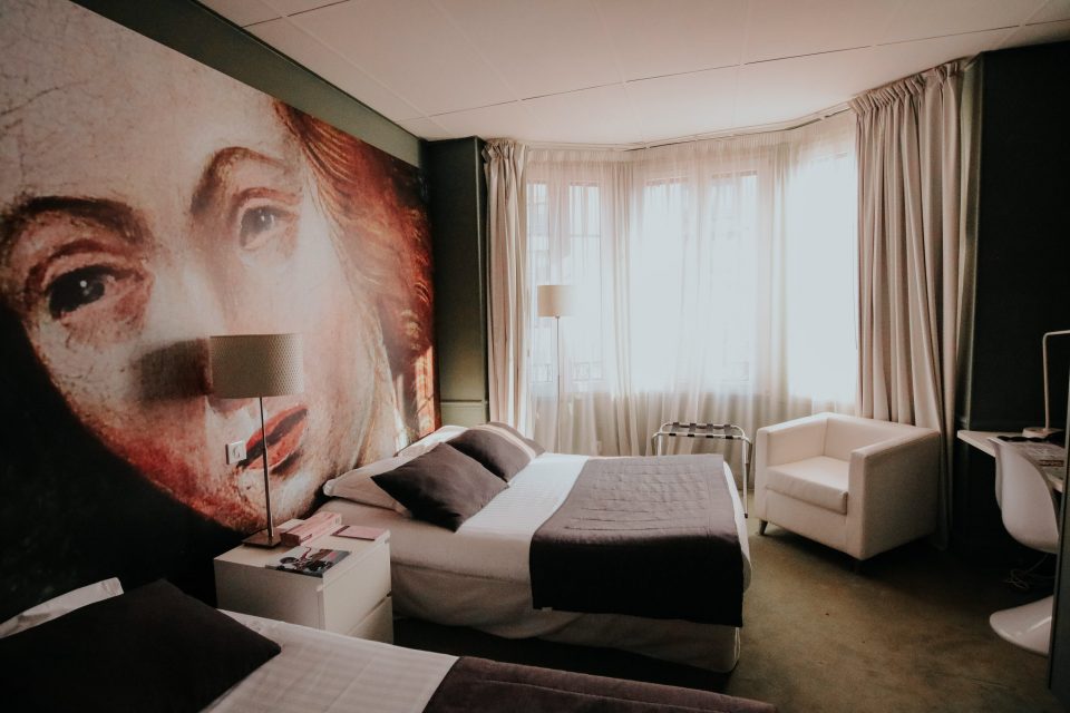 Hotel Cecyl · Hotel near gare Reims · Room with double bed
